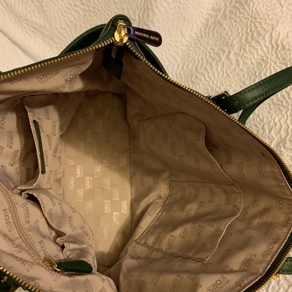 Michael Kors like new tote - Picture 2 of 13